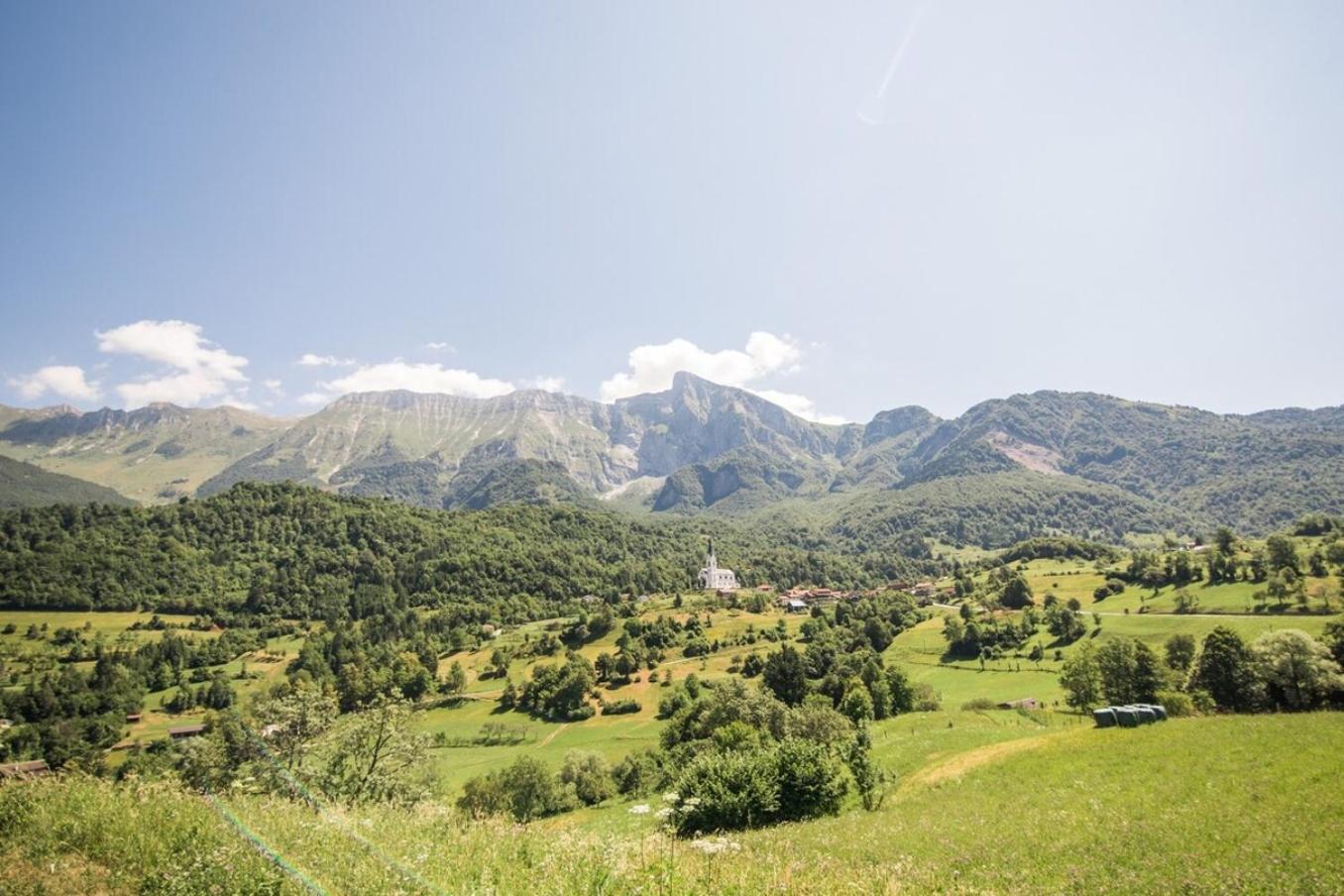 Apartma Luna With Mountain View Kobarid Exteriér fotografie